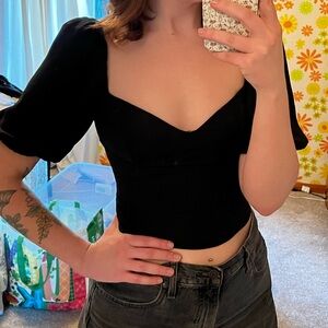 Aritzia Wilfred Puff Sleeve Sweetheart Neckline Crop Top